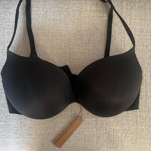 SKIMS Black Ultimate Push Up Plunge Bra